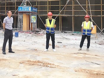 校领导率队深入官塘新校区建设一线进行实地调研